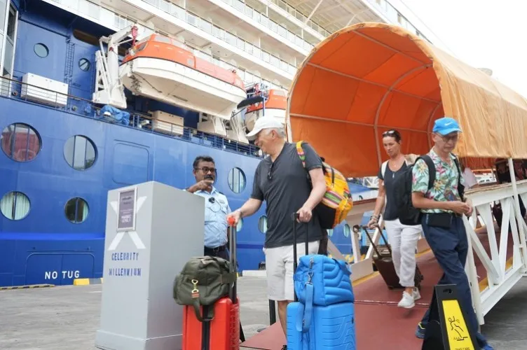 4.400 Turis Wisatawan Kapal Pesiar Dilayani Pelabuhan Benoa